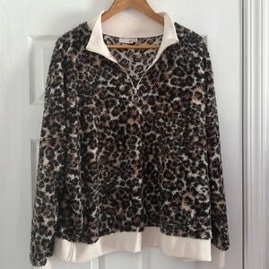 SO leopard print zip up women’s pullover. Size XL never worn